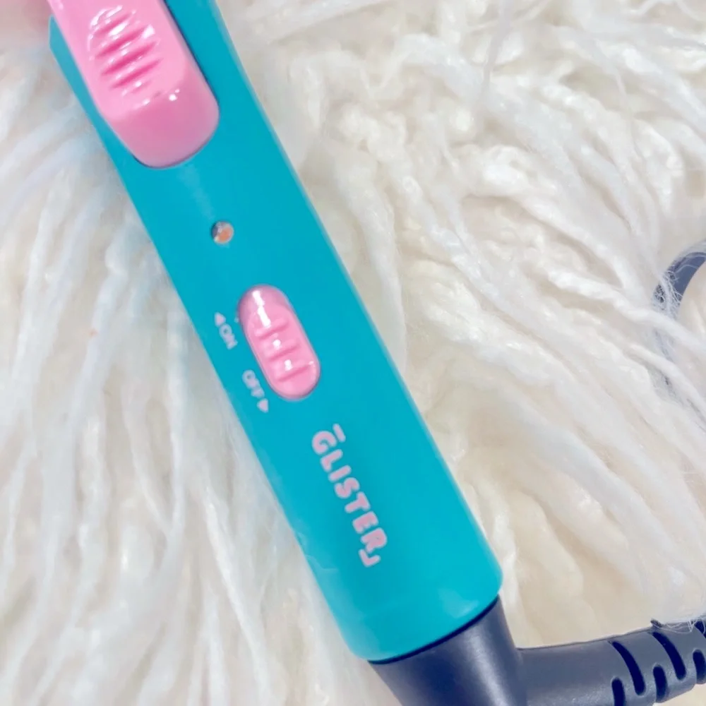 GLISTER ❤️”HOST PICK❤️”Curling iron with carrying pouch in pink and teal